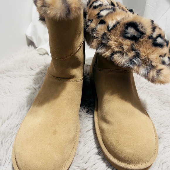 Koolaburra by UGG Aribel Short Cheetah Fur Boots - Picture 8 of 8